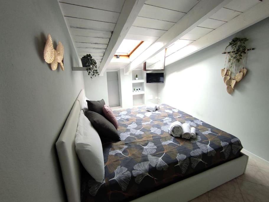 Free Parking Tiny House Wifi Netflix 15 Minuti Dal Duomo Leilighet Milano Eksteriør bilde