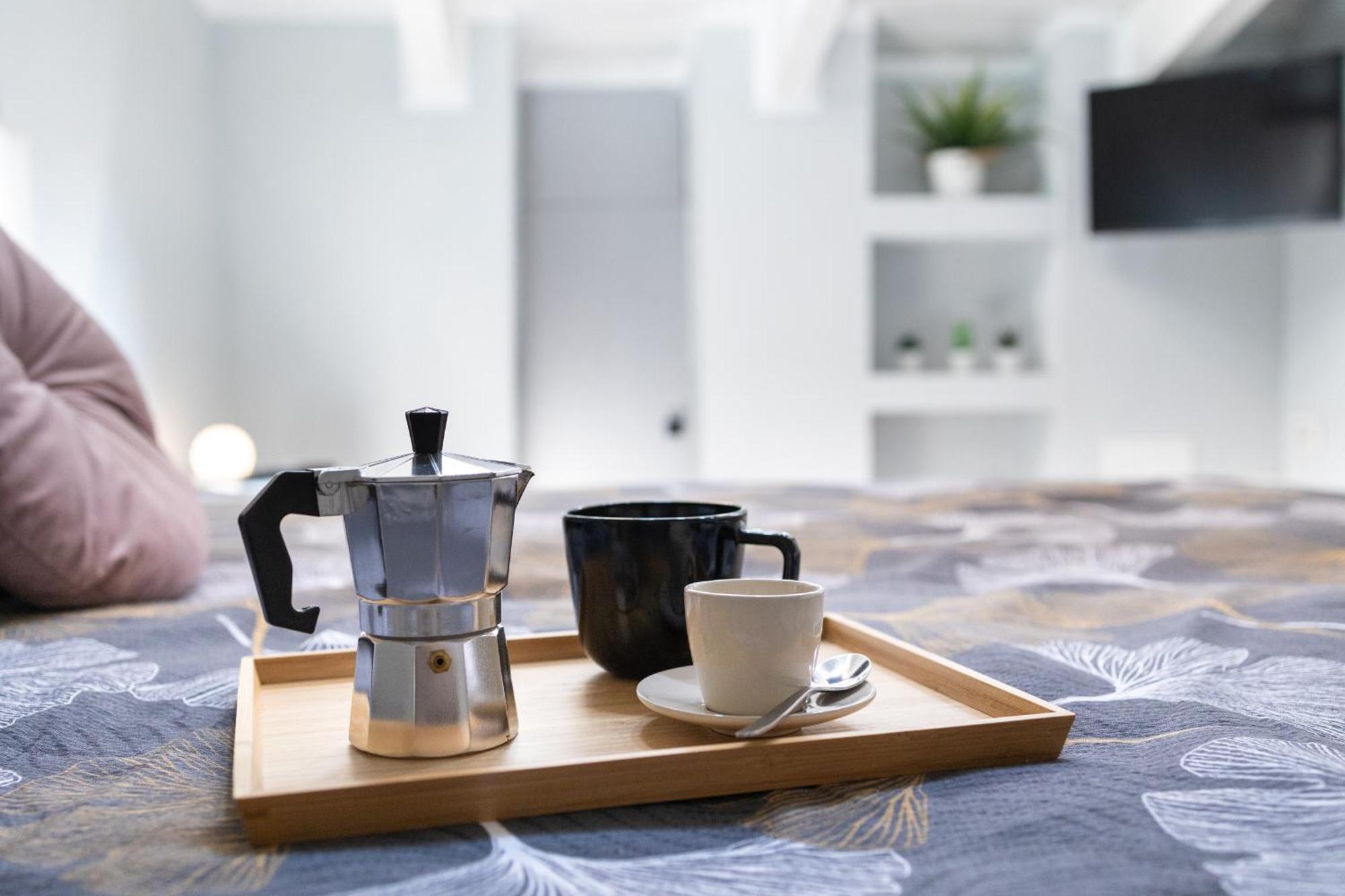 Free Parking Tiny House Wifi Netflix 15 Minuti Dal Duomo Leilighet Milano Eksteriør bilde