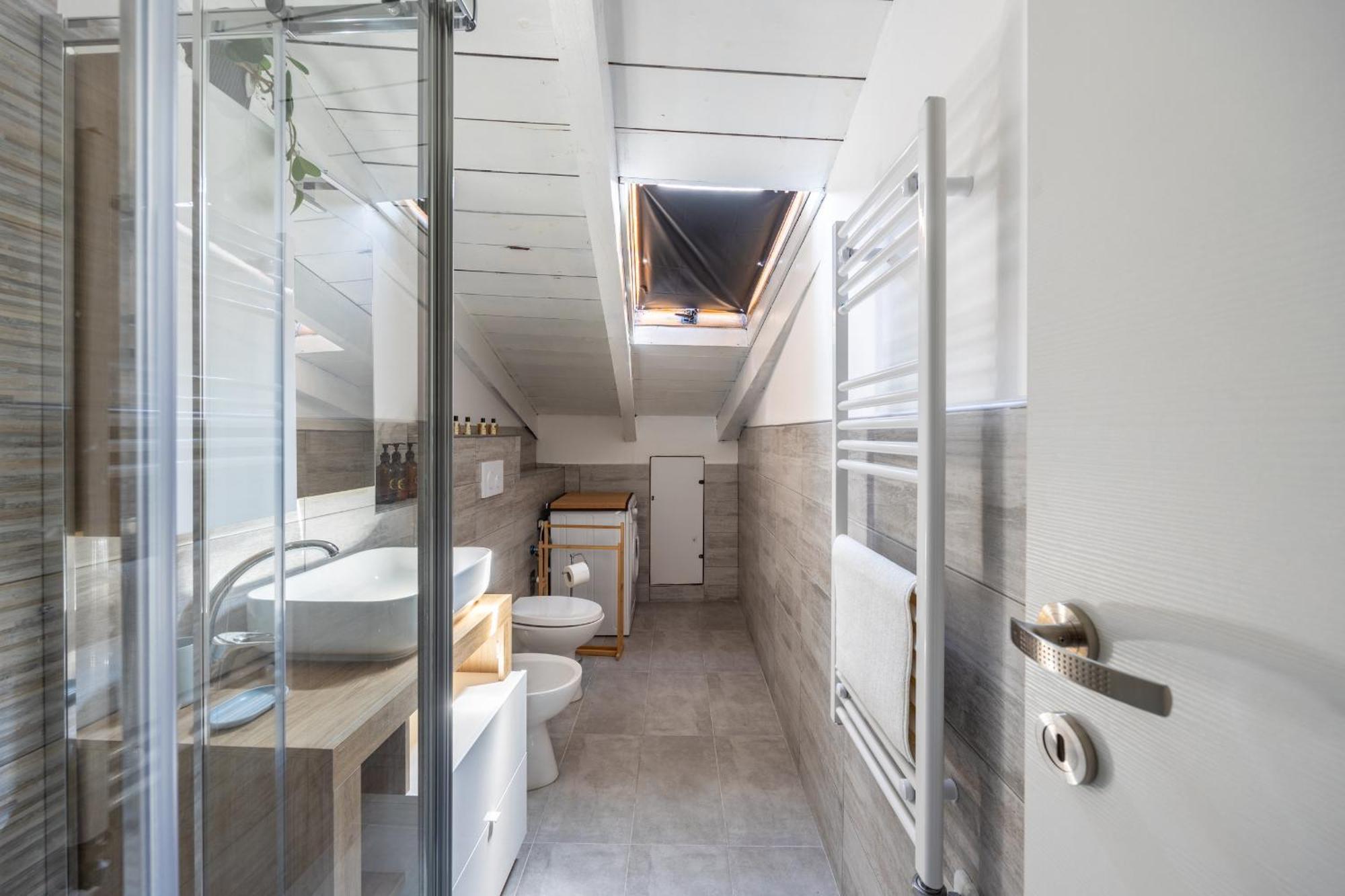 Free Parking Tiny House Wifi Netflix 15 Minuti Dal Duomo Leilighet Milano Eksteriør bilde