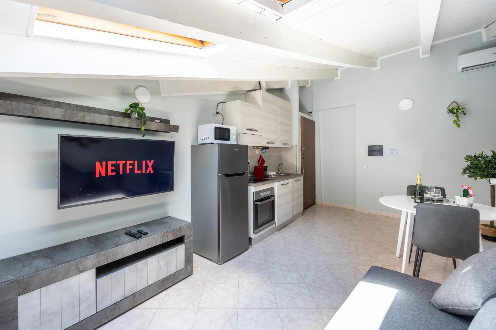 Free Parking Tiny House Wifi Netflix 15 Minuti Dal Duomo Leilighet Milano Eksteriør bilde